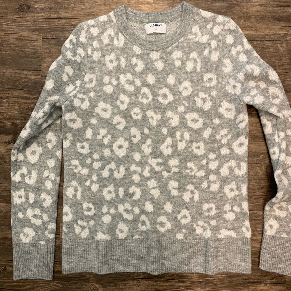 Old Navy sweater
